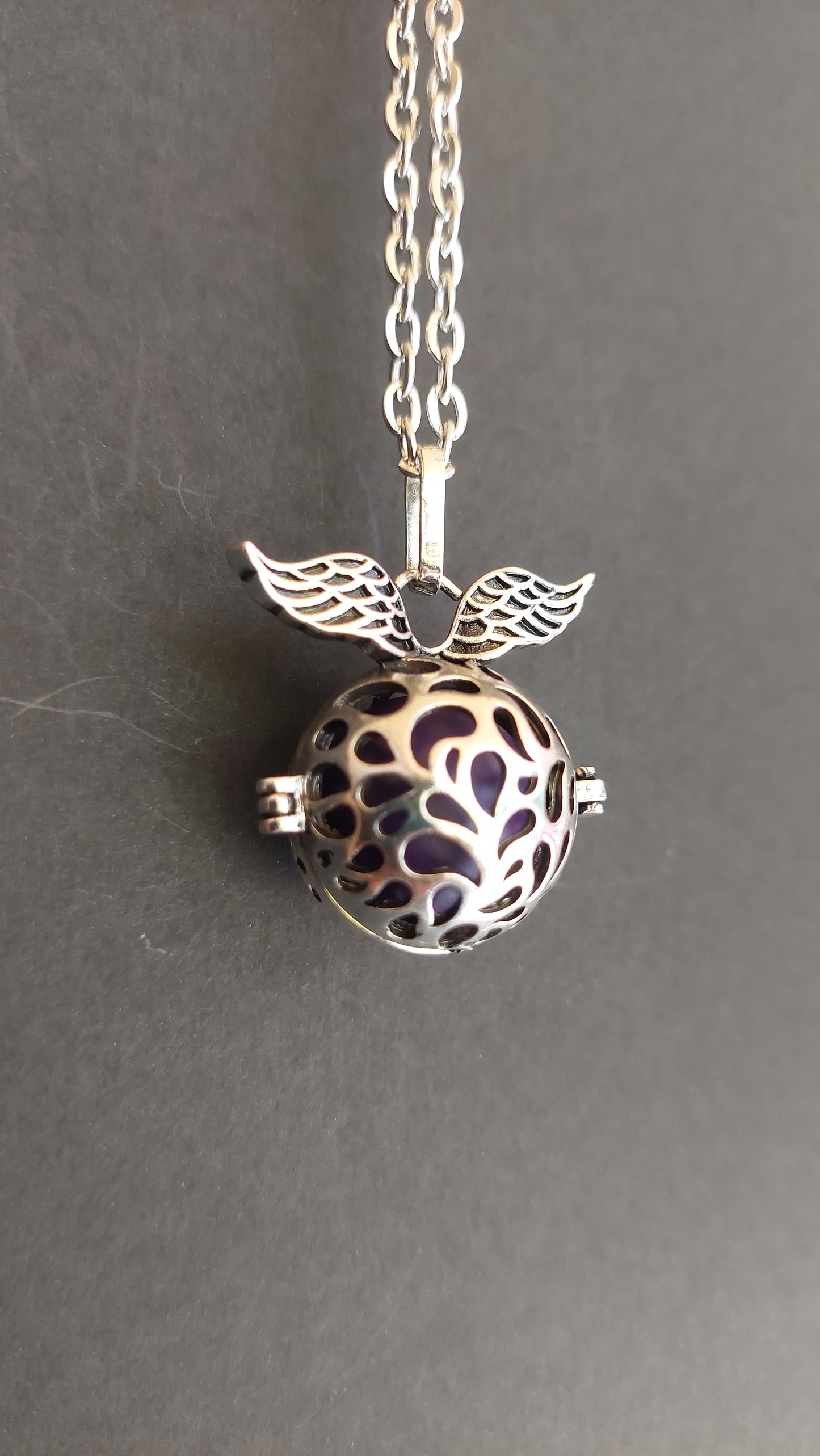 Llamador de Ángeles / Esfera con Gotas y Alas Morado