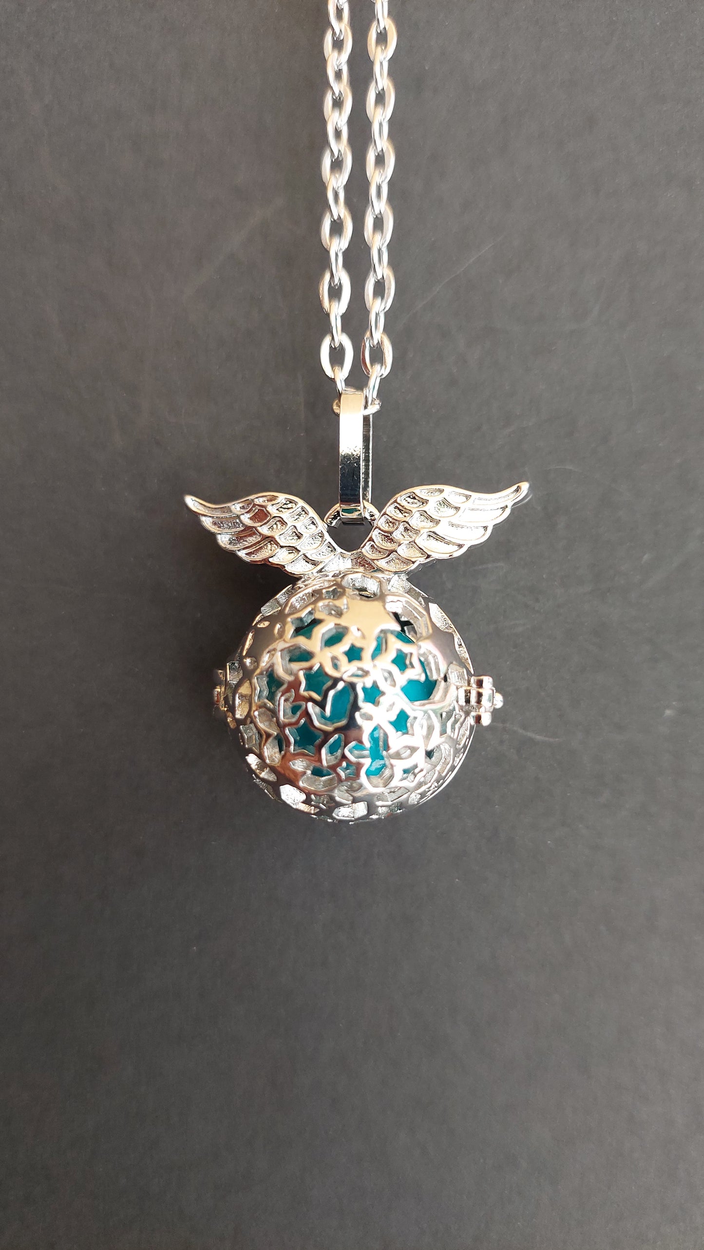 Llamador de Ángeles / Esfera con Estrellas y Alas Azul Indigo