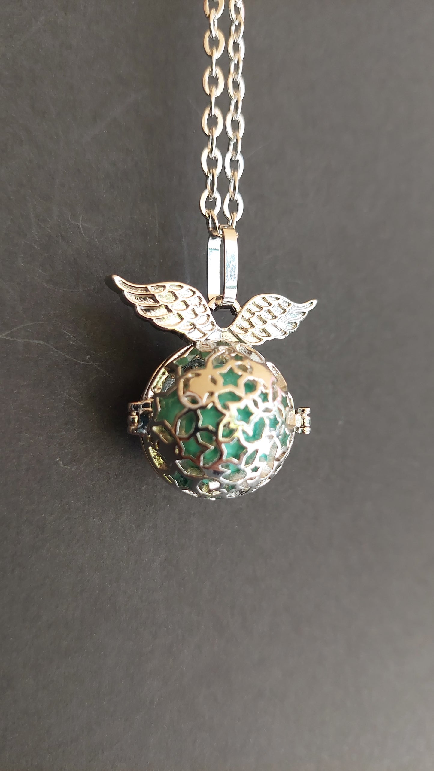 Llamador de Ángeles / Esfera con Estrellas y Alas Menta