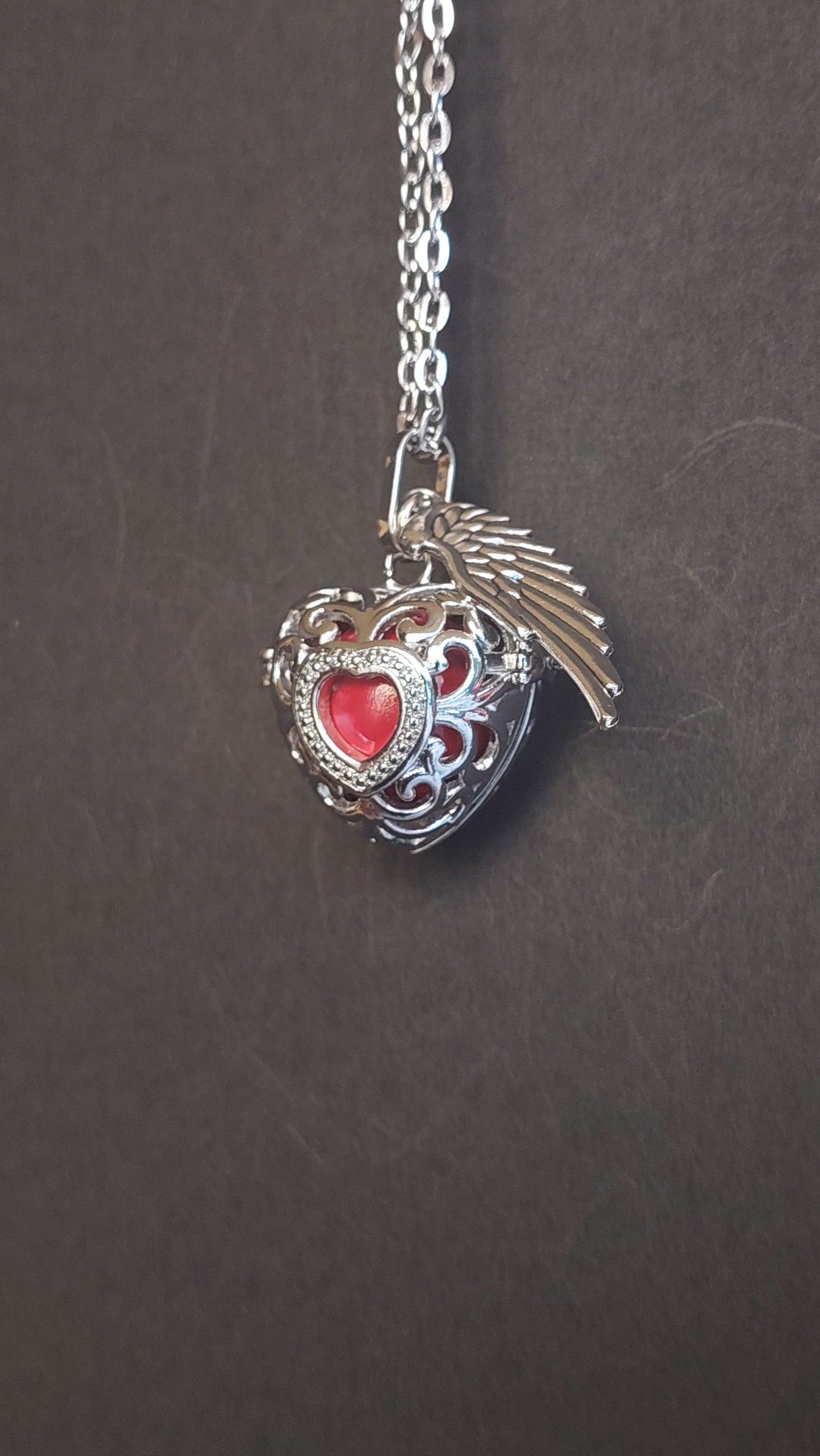 Llamador de Ángeles / Corazón Rojo con 1 ala