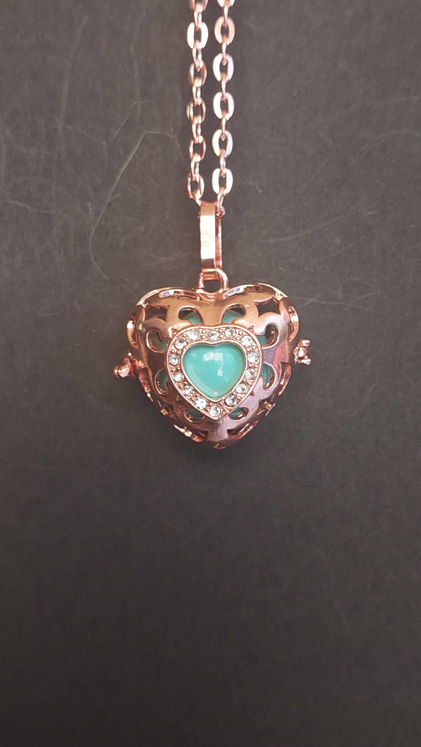 Llamador de Ángeles / Corazón ORO ROSA cascabel menta