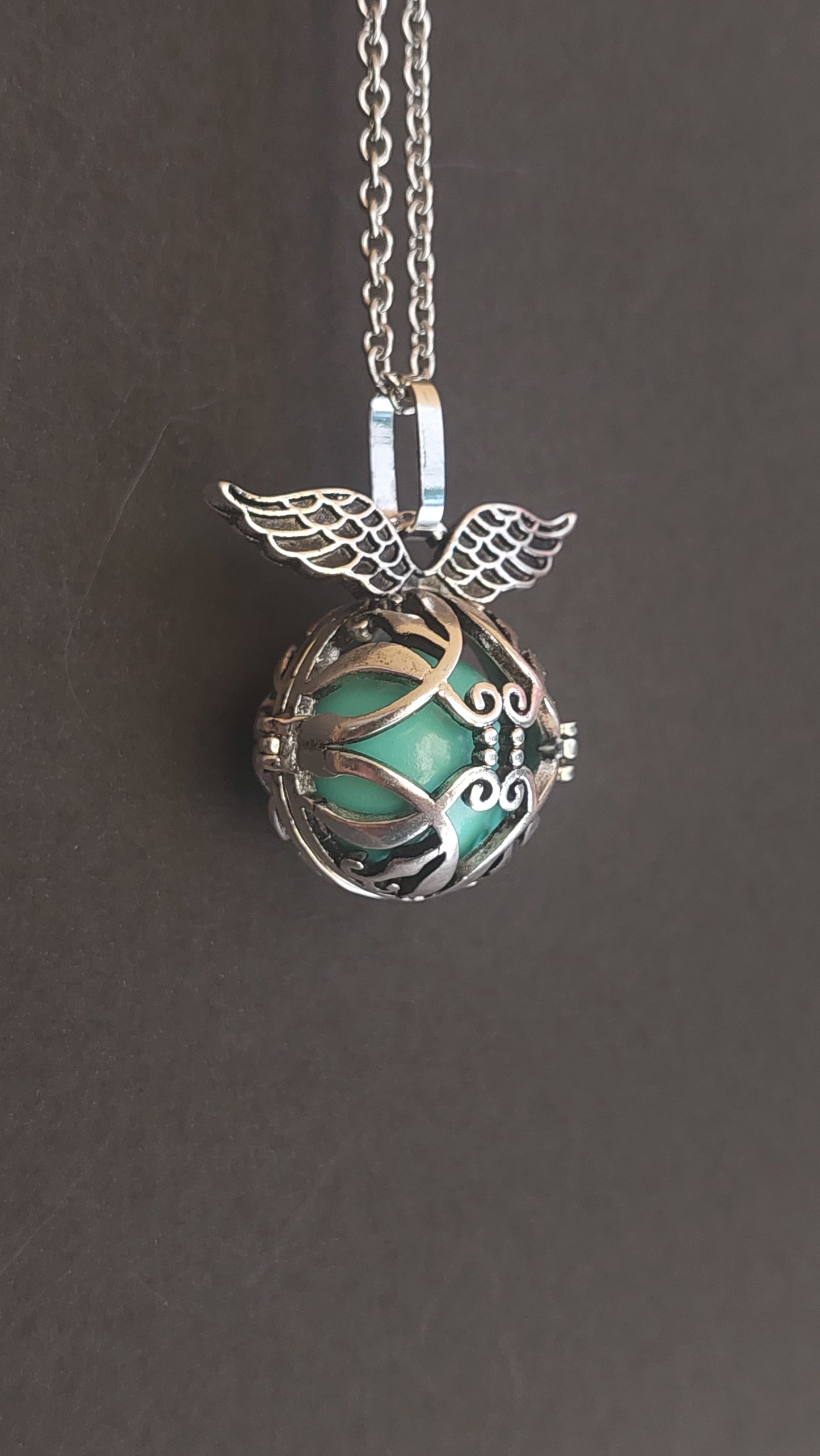 Llamador de Ángeles / Esfera con Alas y Arabescos Menta