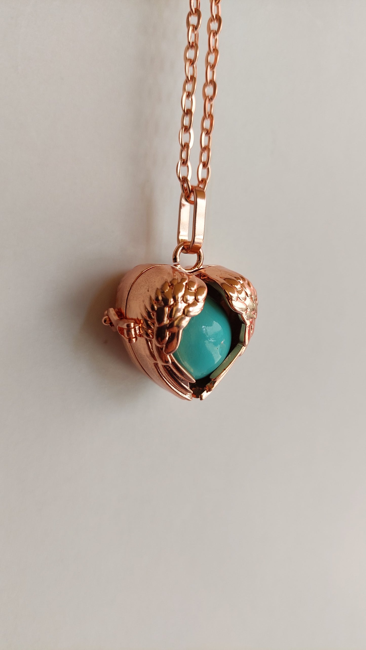 Llamador de Ángeles / Alas ORO ROSA con Cascabel Menta