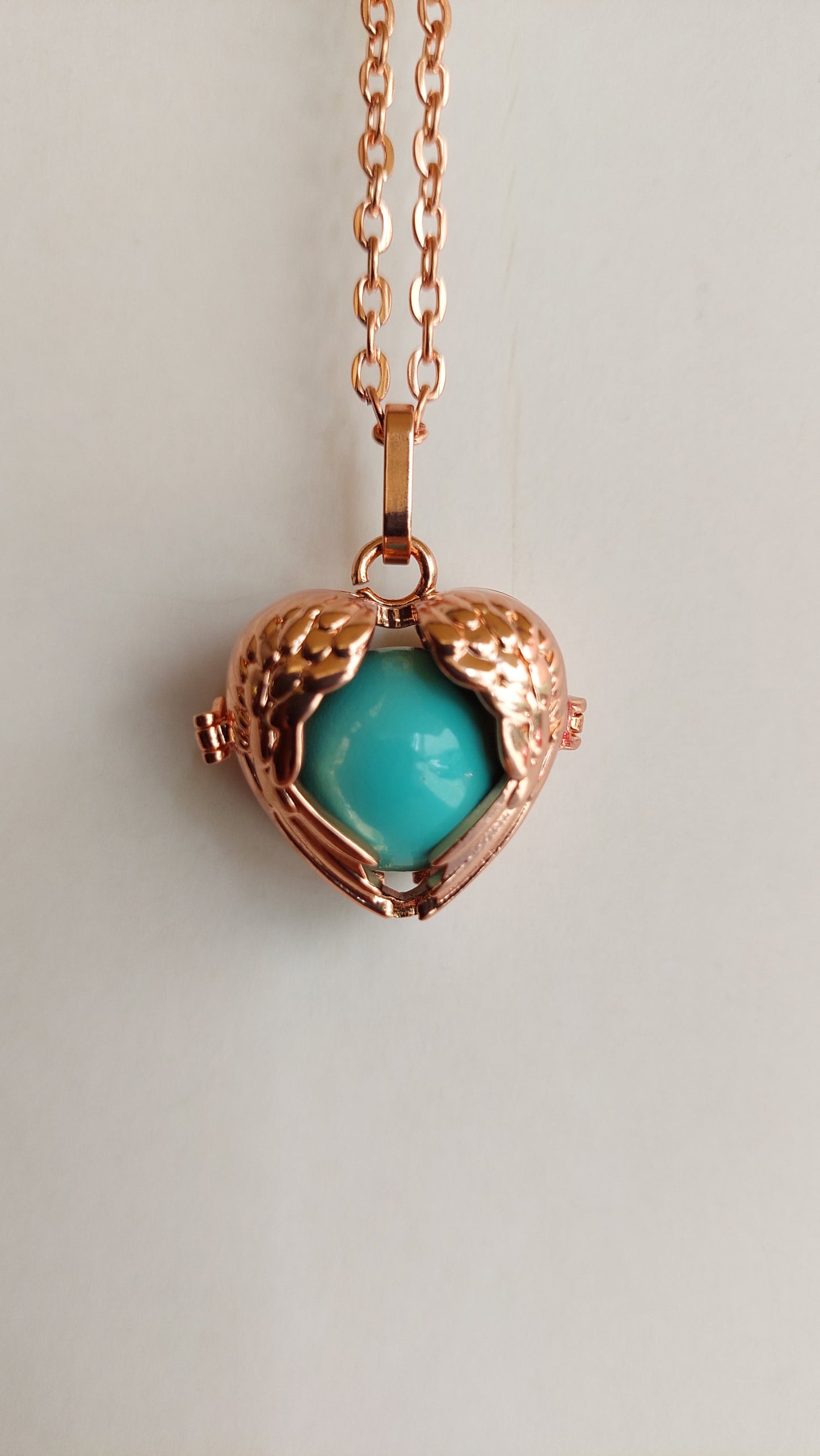Llamador de Ángeles / Alas ORO ROSA con Cascabel Menta