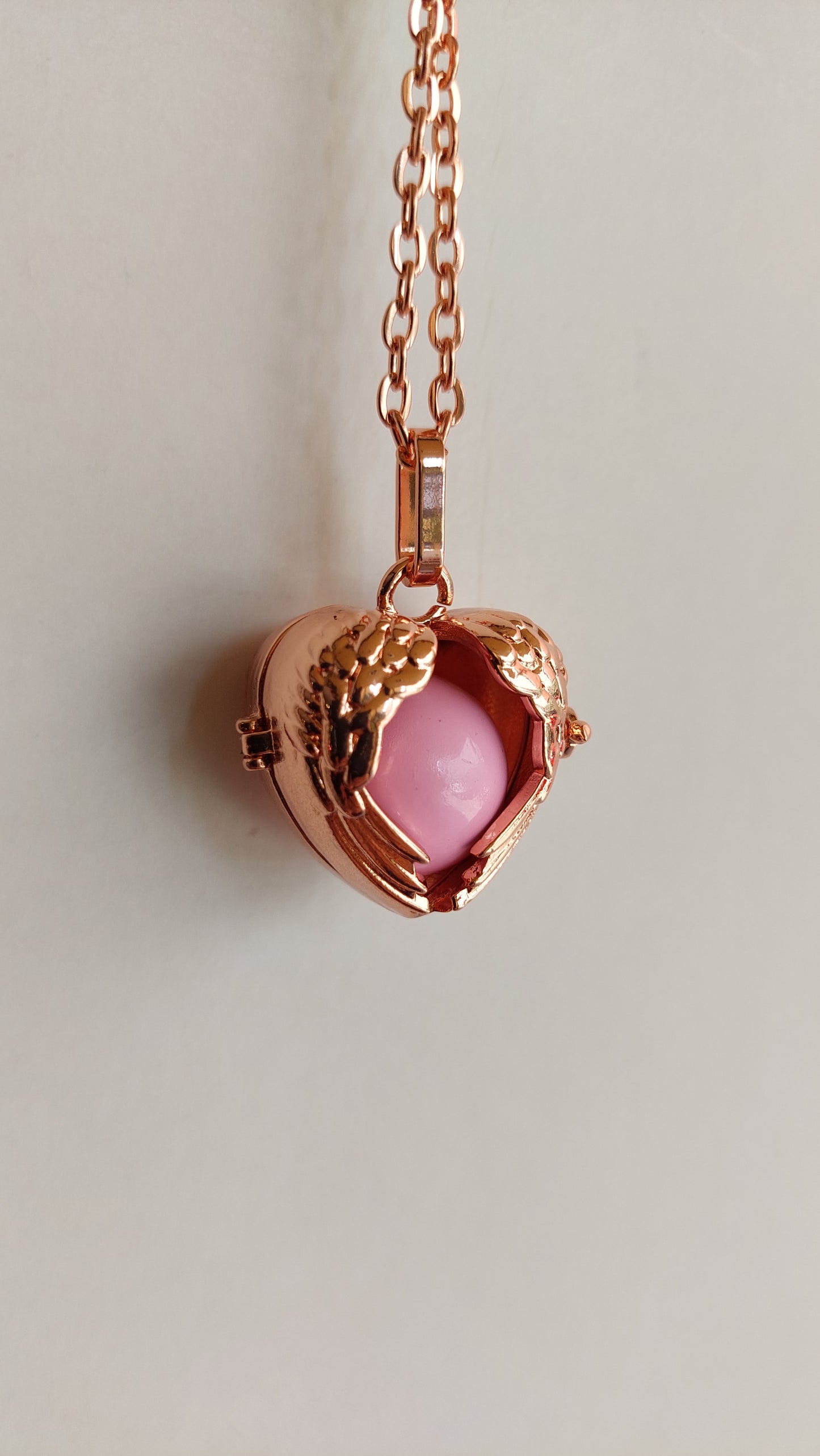 Llamador de Ángeles / Alas ORO ROSA con Cascabel Rosa
