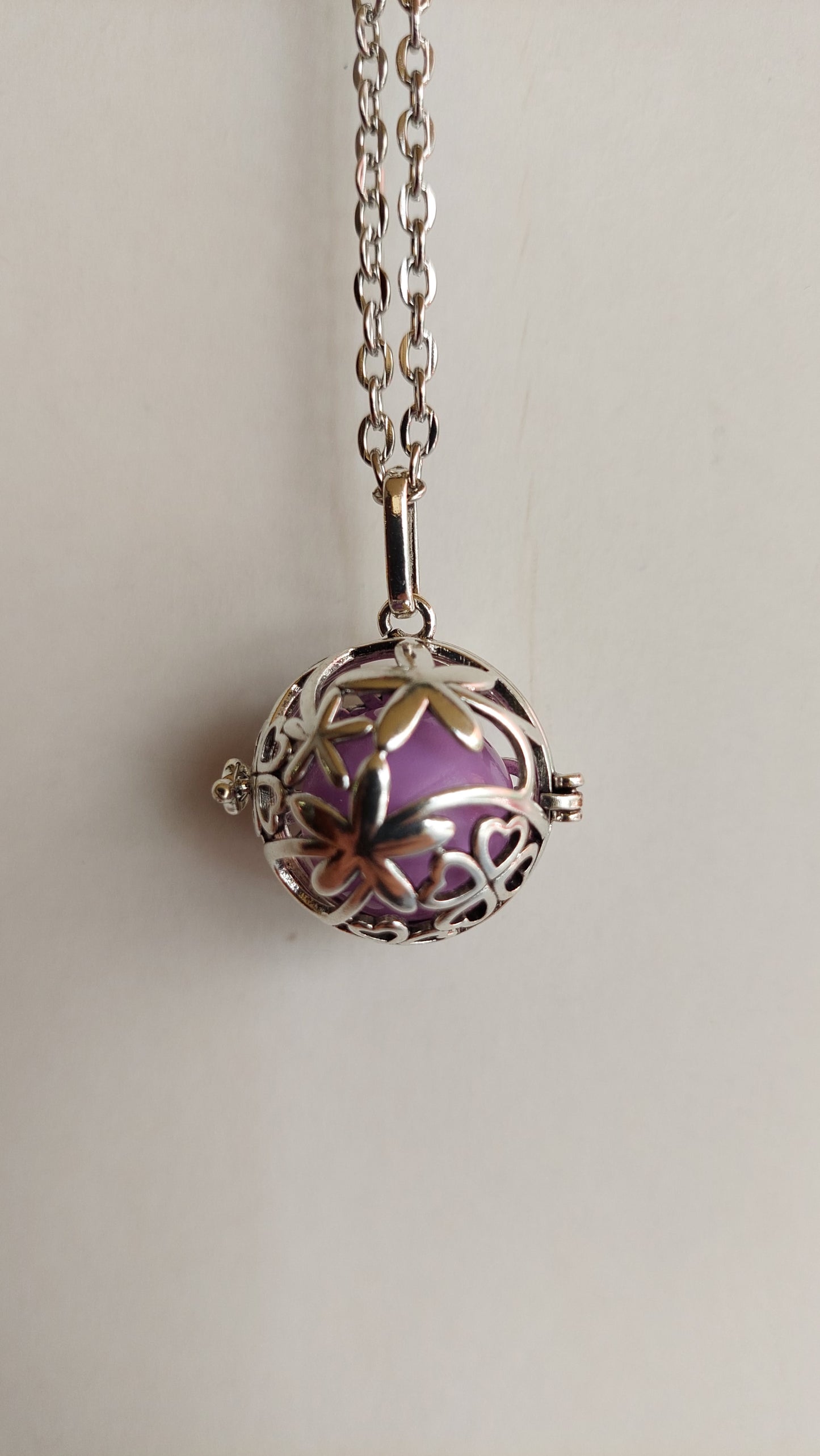 Llamador de Ángeles / Esfera con Flores Lila