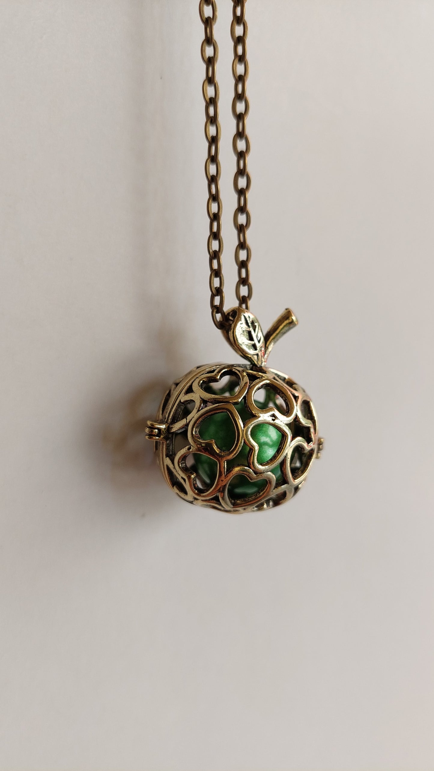 Llamador de Ángeles / Manzana DORADO ANTIGUO Verde