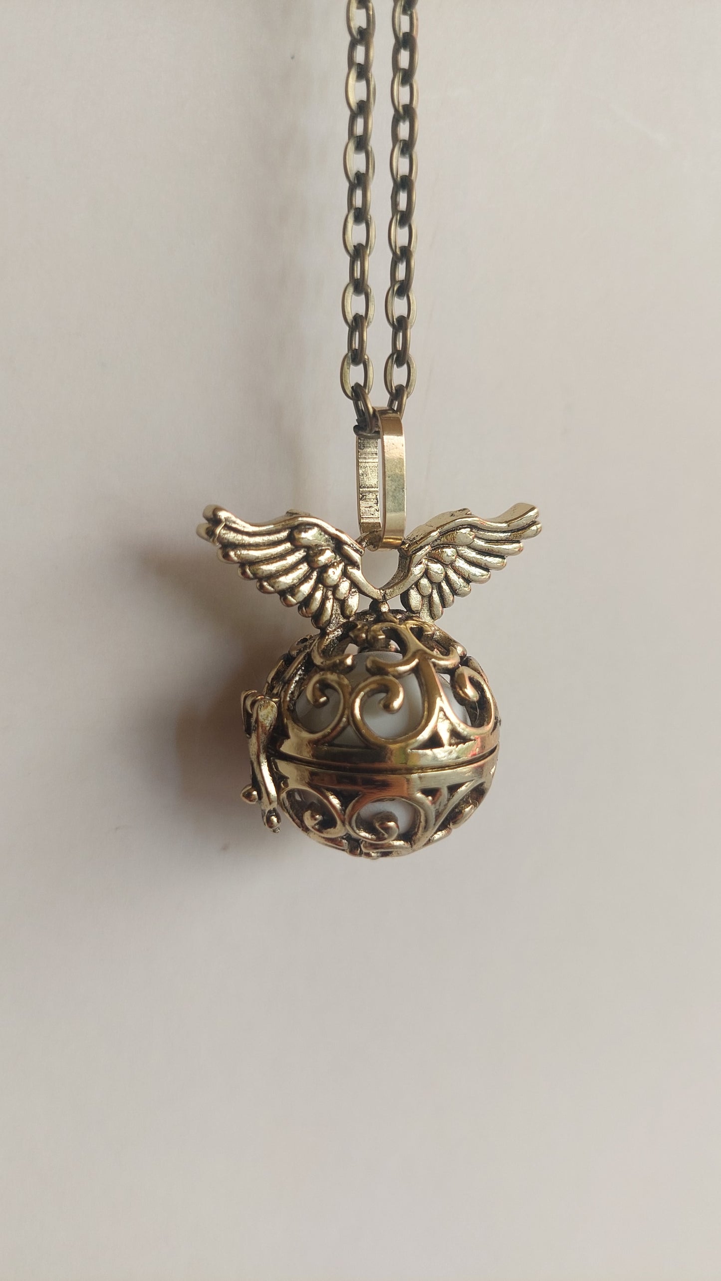 Llamador de Ángeles / Esfera con Alas DORADO ANTIGUO Blanco