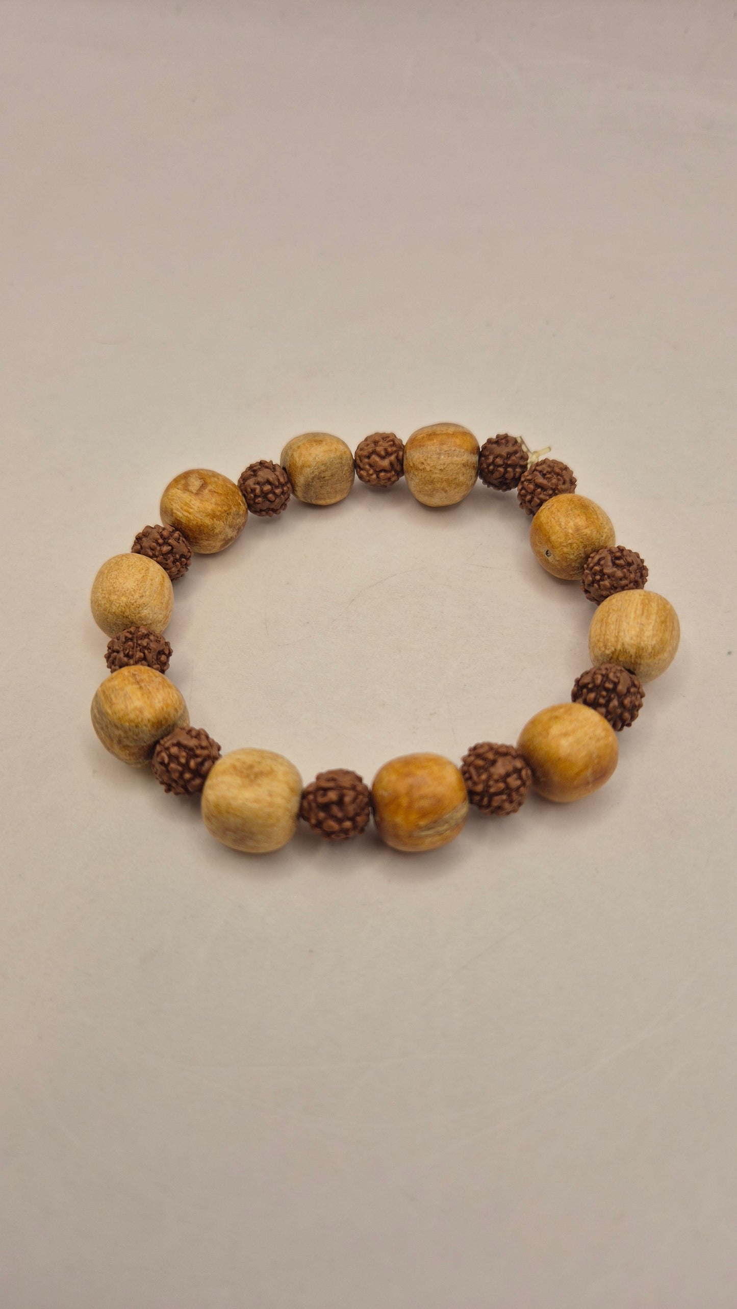 Pulsera de Palo Santo y Rudraksha