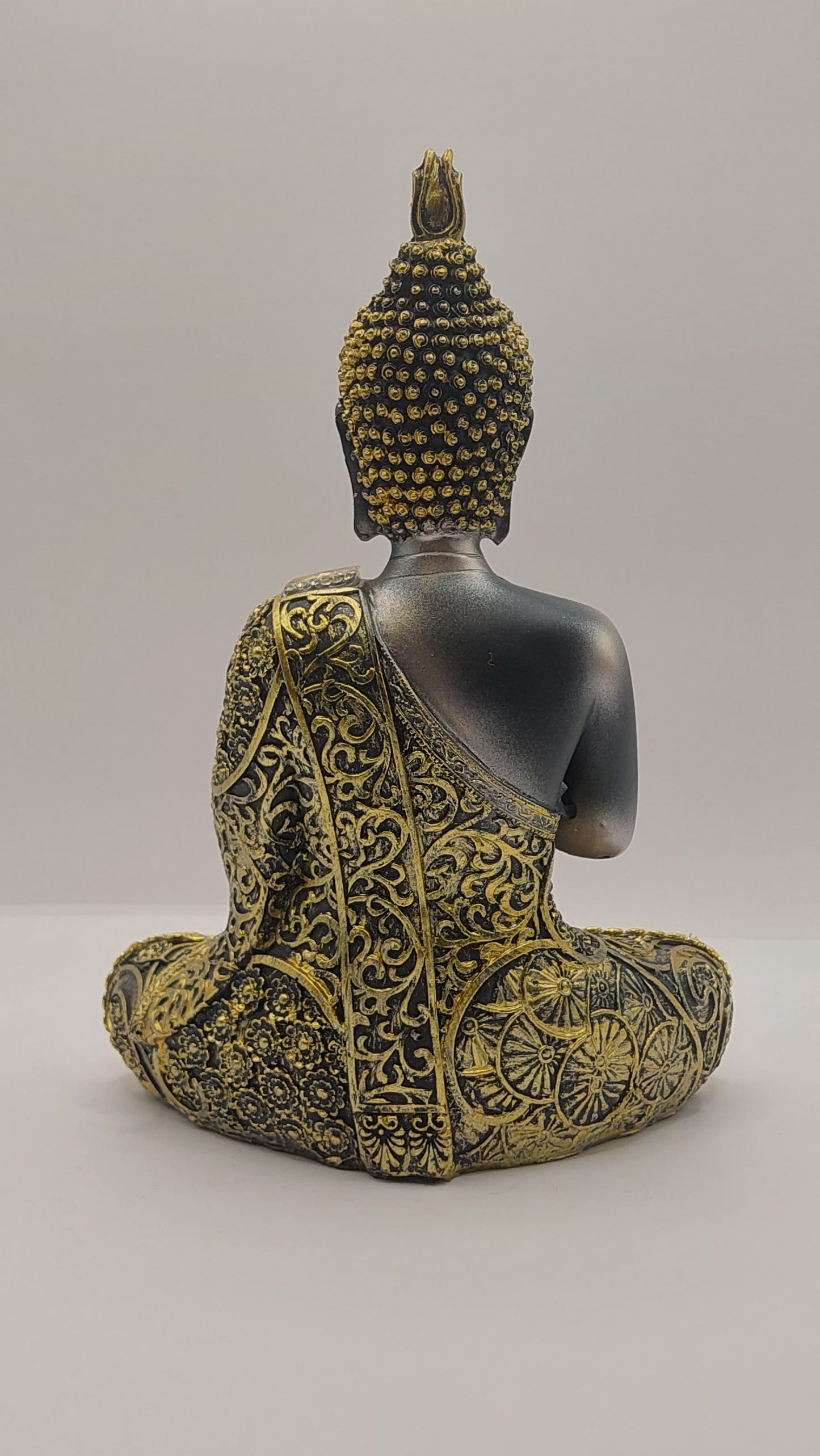 Buda con Manos en Pecho "Mudra Pranan"