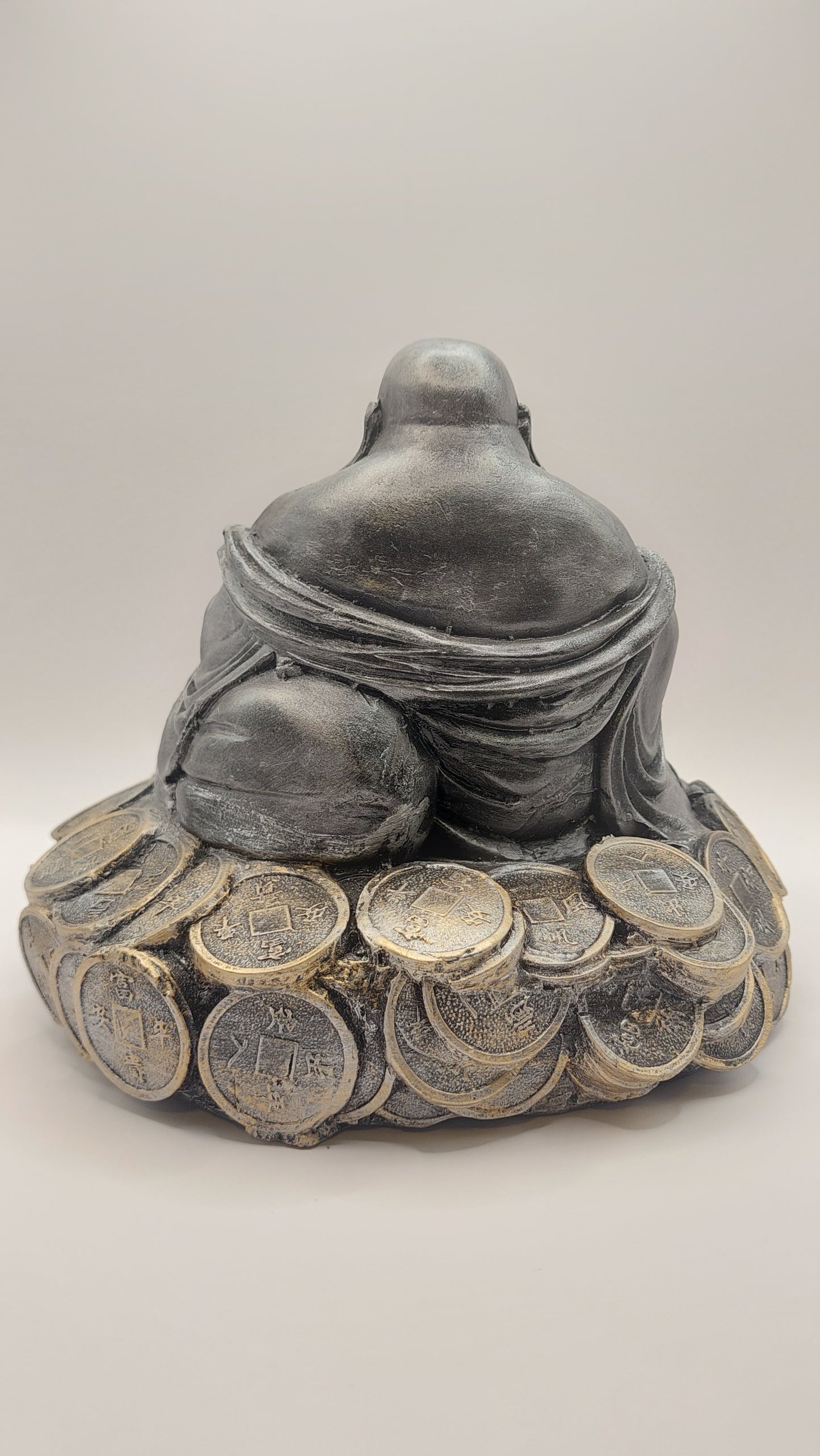Buda Hotei sobre Monedas (plateado/dorado)