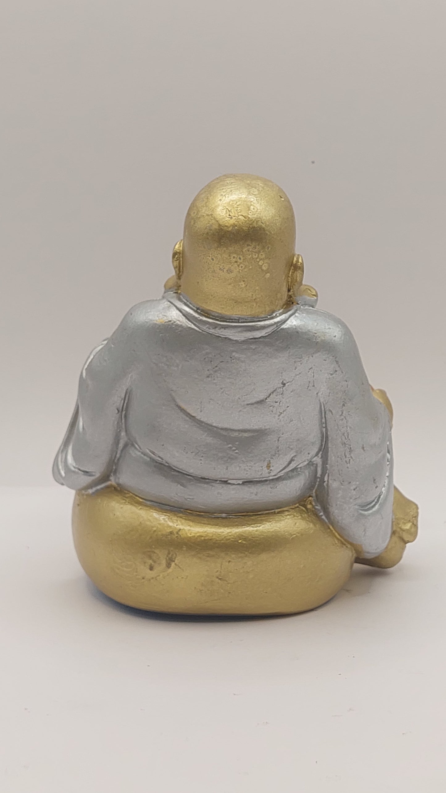 Buda Hotei sobre Costal (dorado/plata)