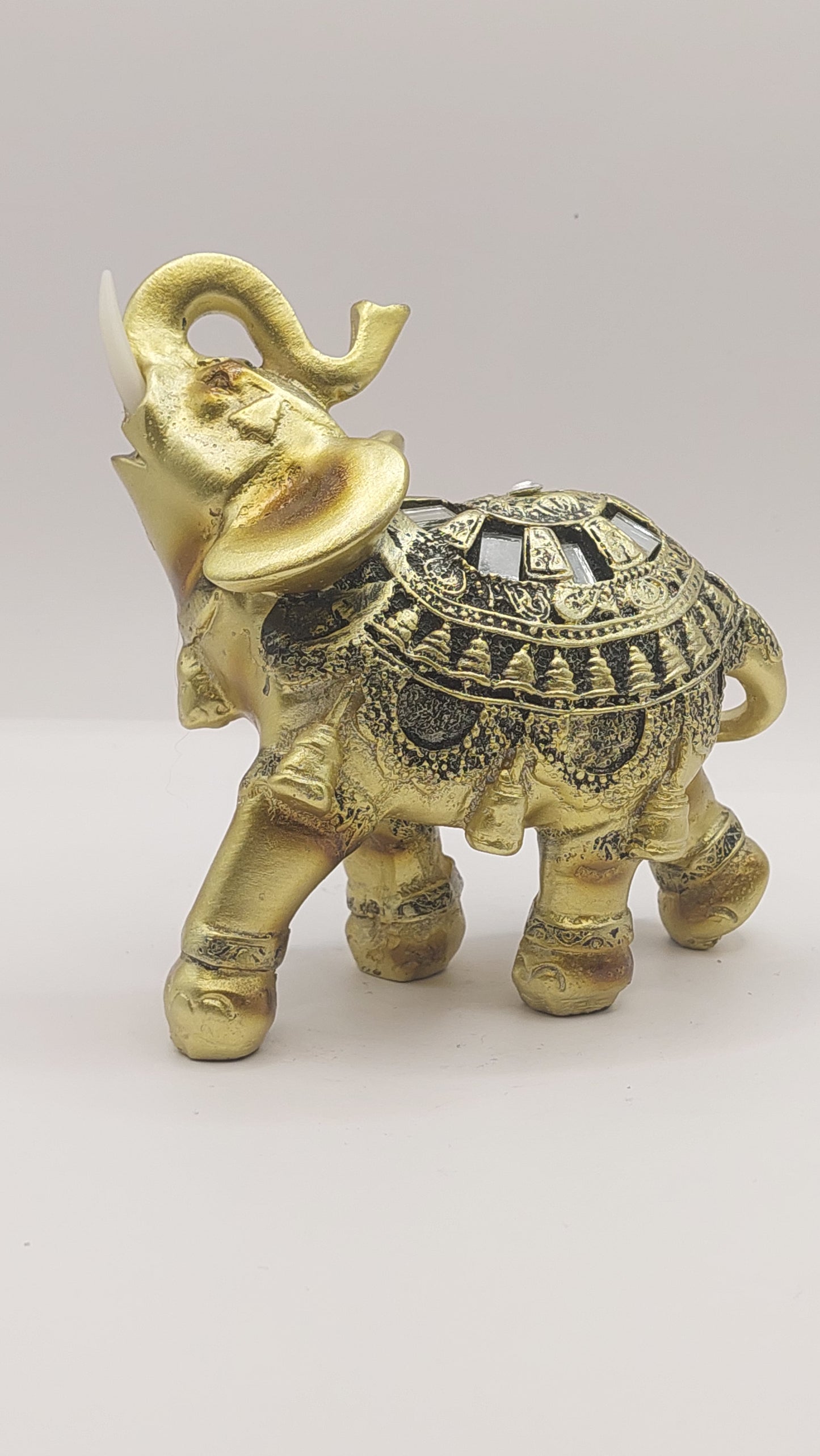 Elefante Dorado con Espejos (pequeño)