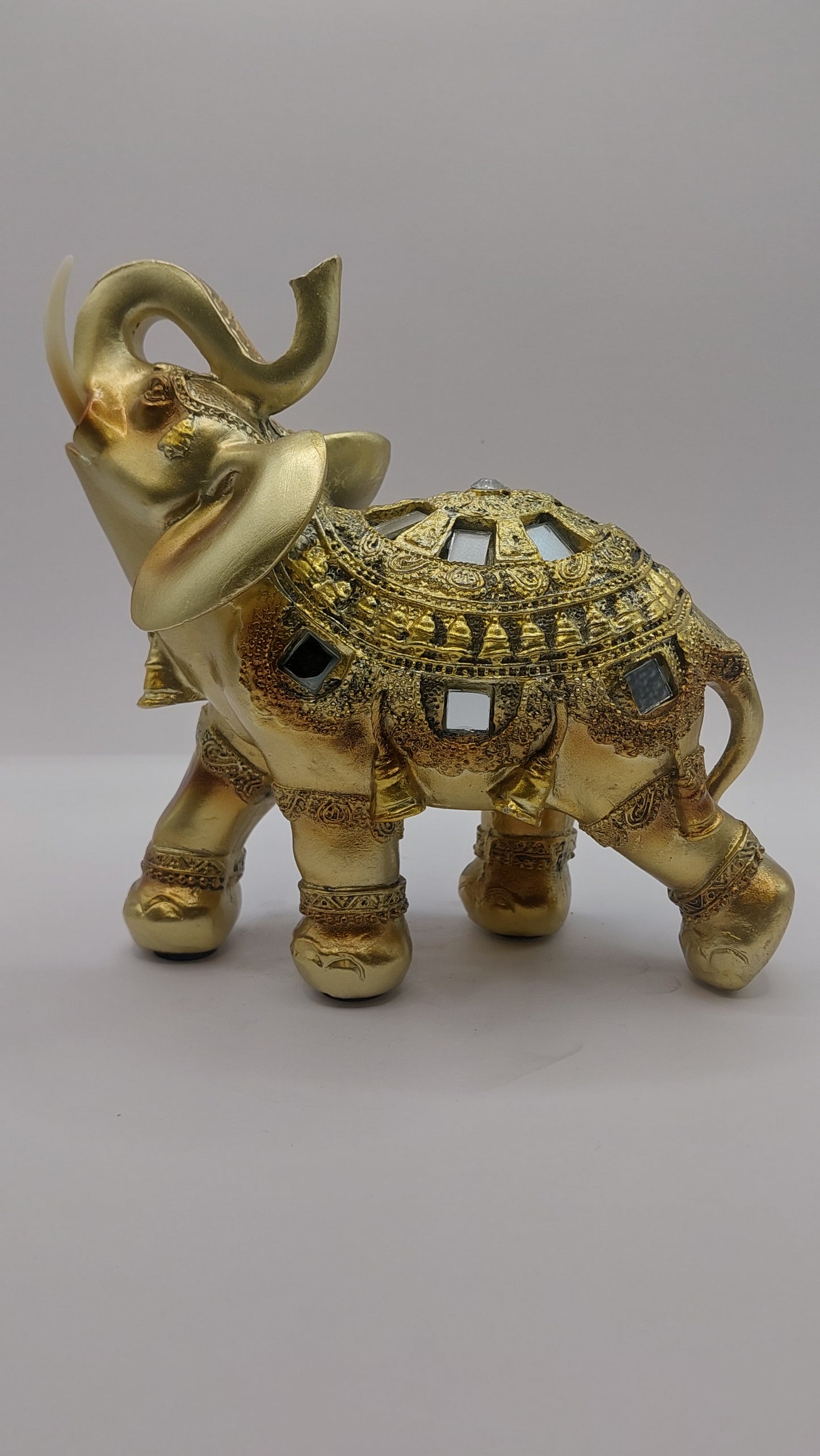 Elefante Dorado con Espejos (mediano)