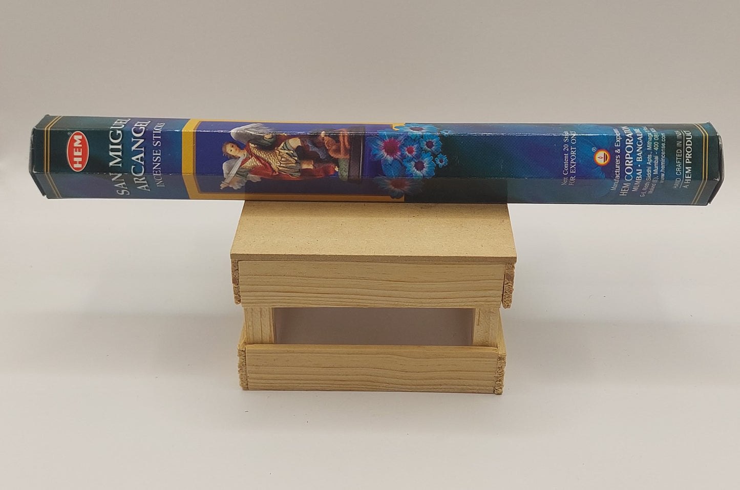 San Miguel Arcángel Incienso Hexagonal Hem