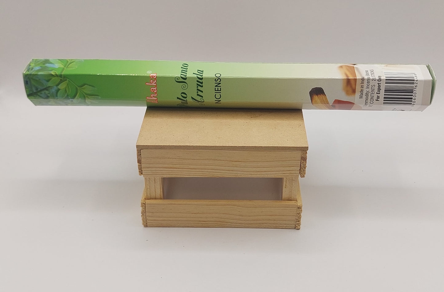 Palo Santo y Ruda Incienso Hexagonal Dhaka