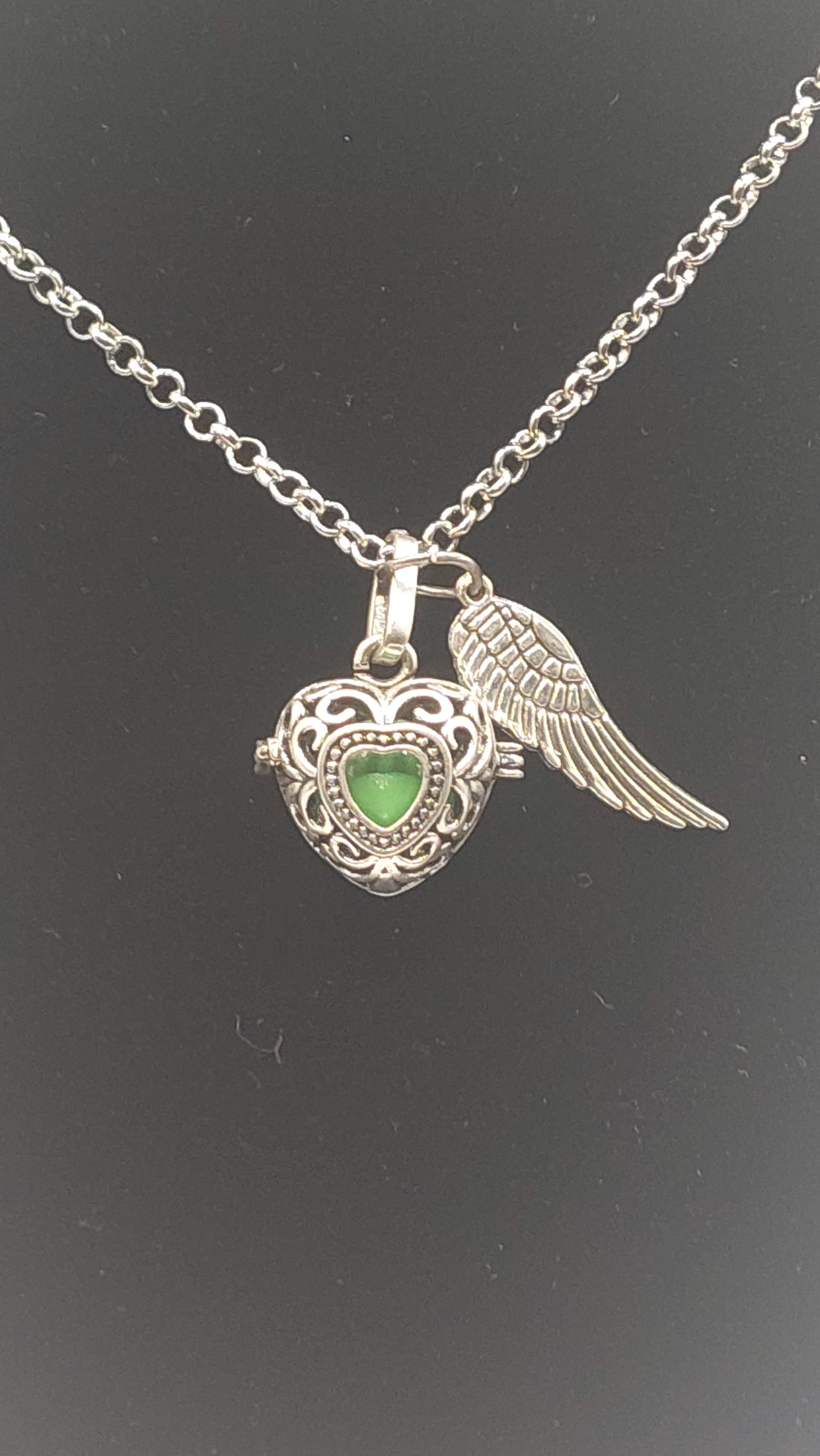 Llamador de Ángeles / Corazón Verde PEQUEÑO con 1 ala