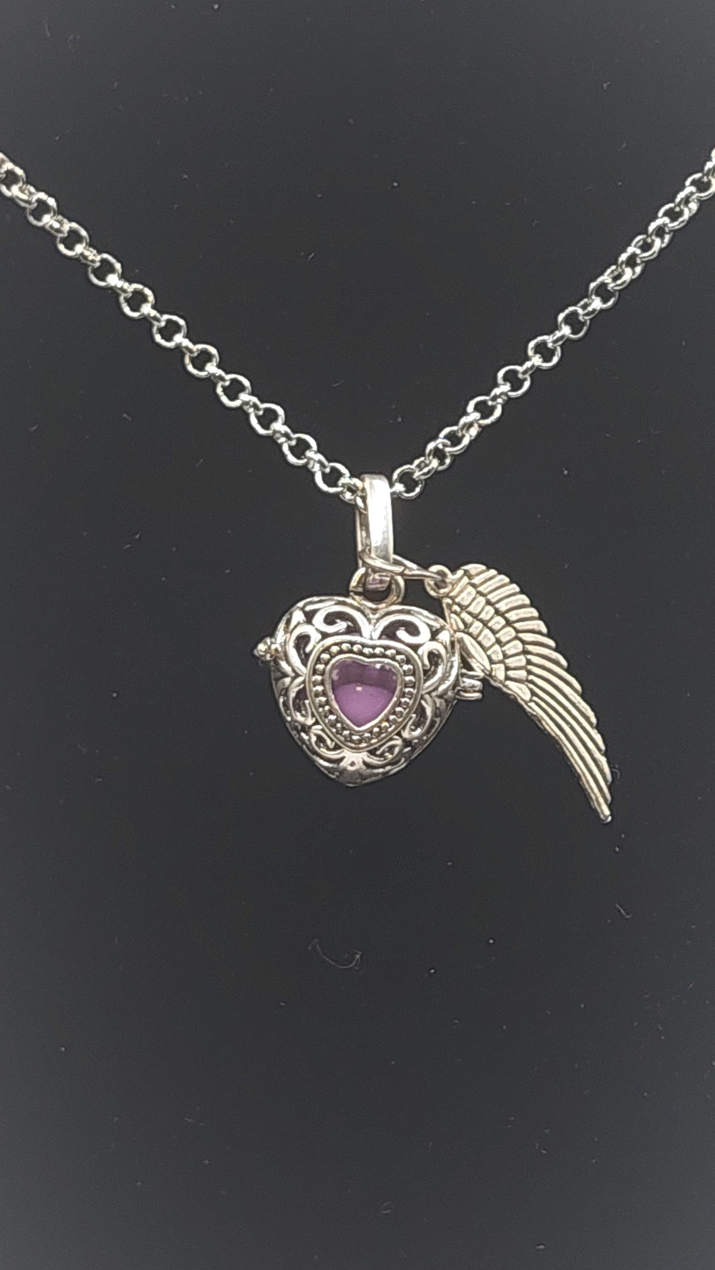 Llamador de Ángeles / Corazón Morado PEQUEÑO con 1 ala