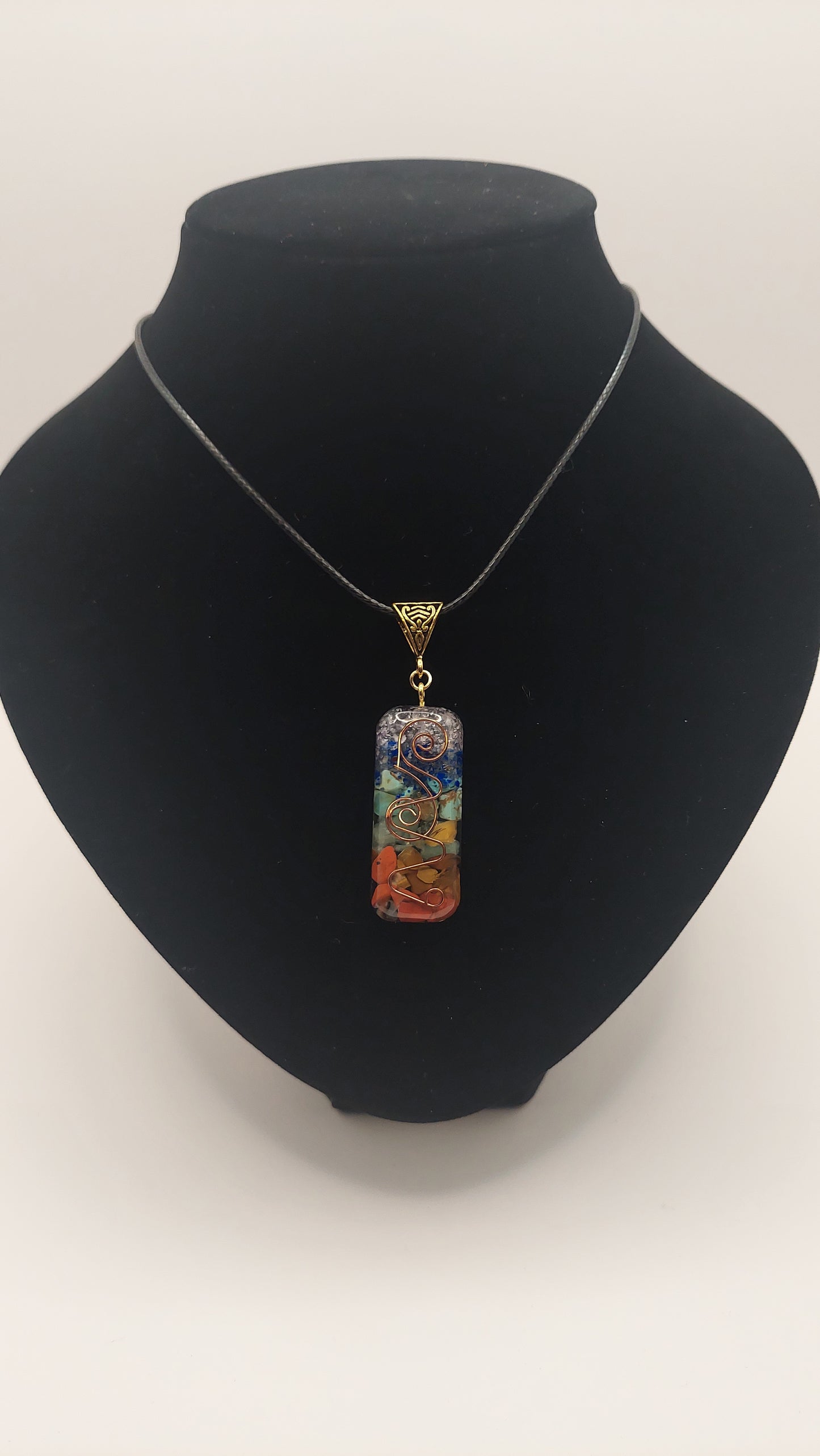 Collar dije Orgonita (modelo 1)