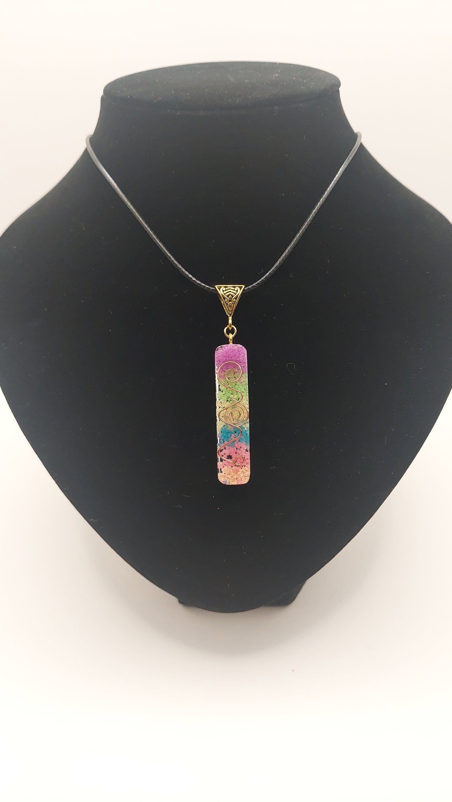 Collar dije Orgonita (modelo 2.2)