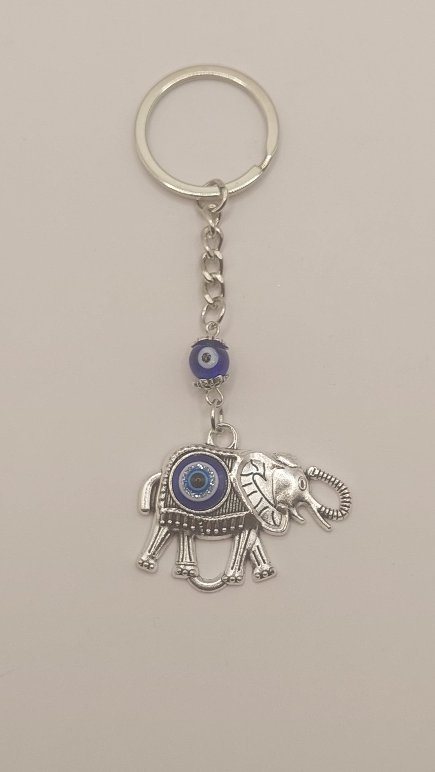 Llavero con Elefante y Ojo Turco (modelo 2)