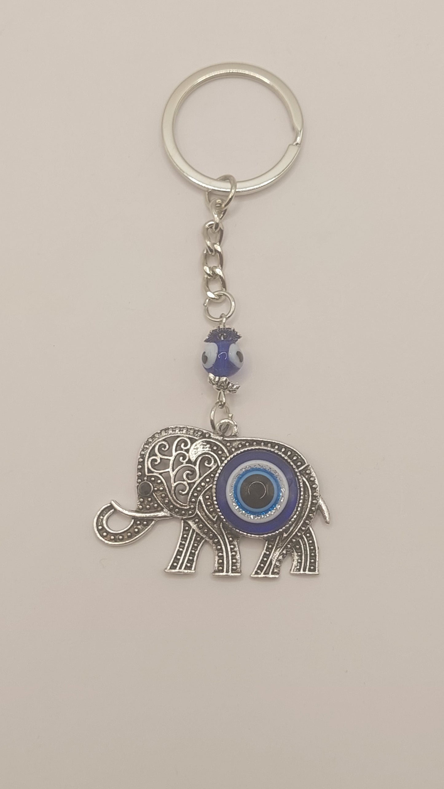 Llavero con Elefante y Ojo Turco (modelo 3)