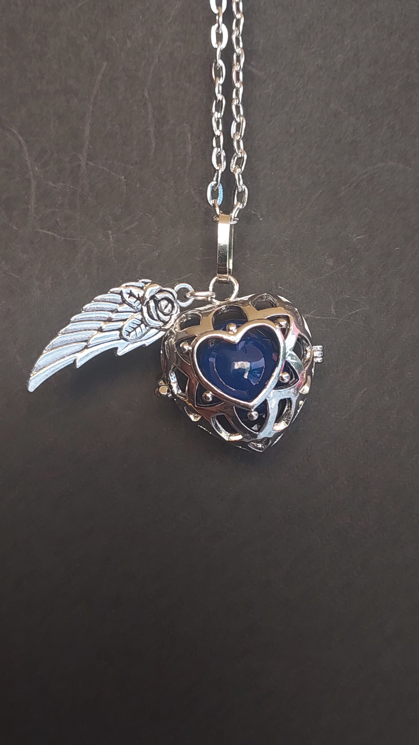 Llamador de Ángeles / Corazón Azul con 1 ala y flor