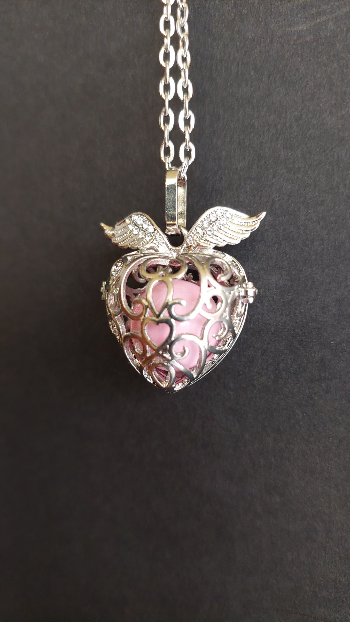 Llamador de Ángeles / Corazón 2 alas PLATA cascabel rosa