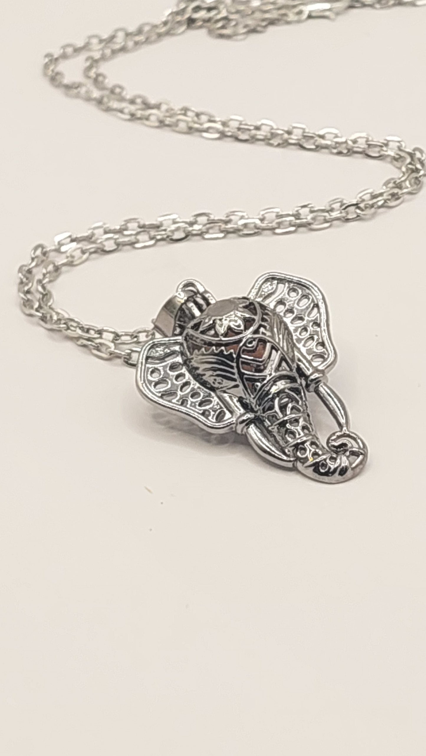 Collar de Elefante (plateado)