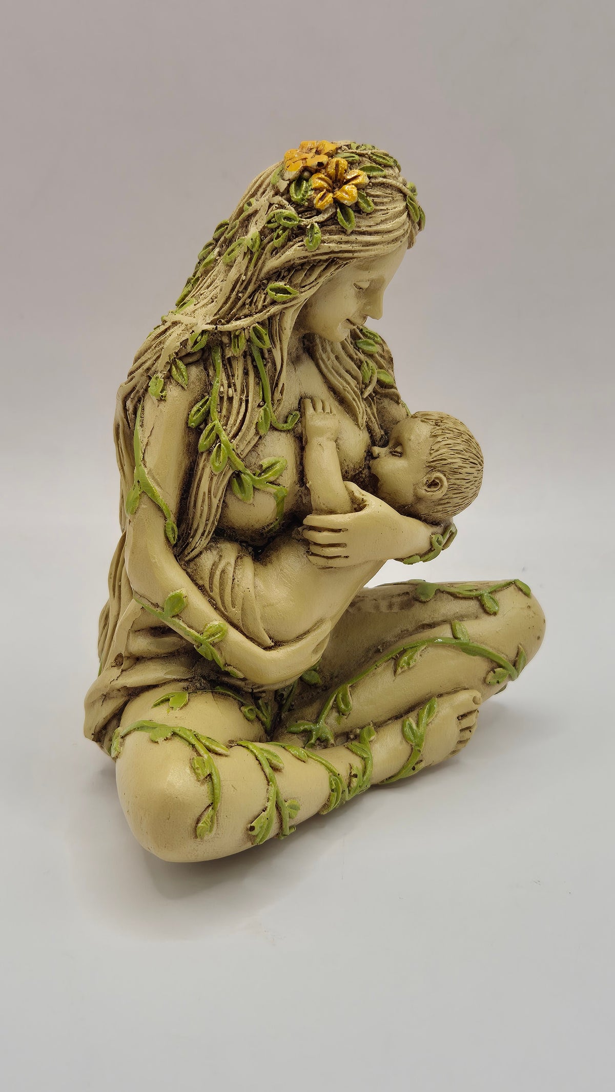 Diosa Gaia "Gea" con bebe