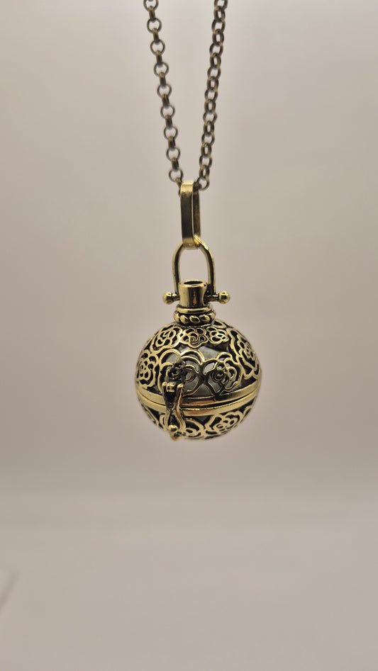 Llamador de Ángeles / Esfera DORADO ANTIGUO con Rosas / Cascabel Blanco