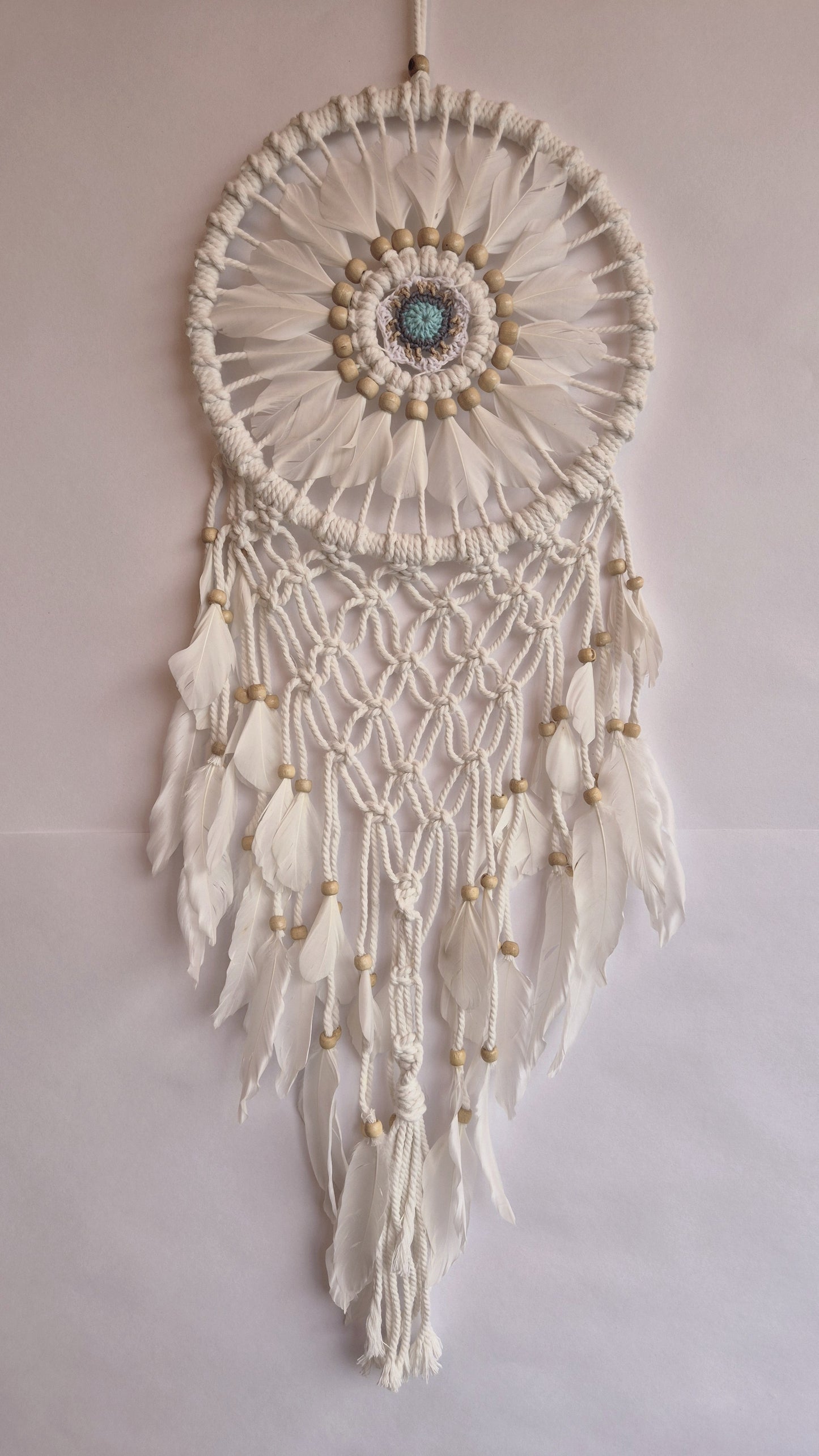 Atrapasueños Macrame con Plumas (blanco)