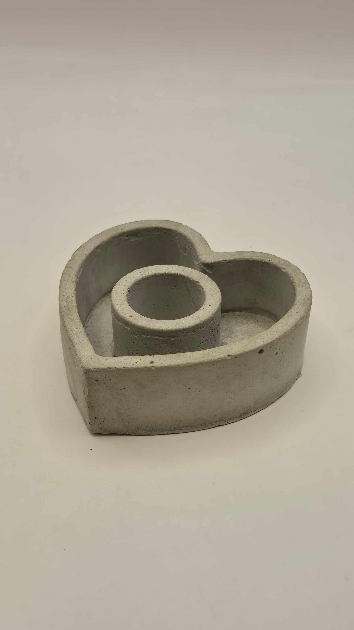 Porta Vela o Sahumerio Corazón CONCRETO