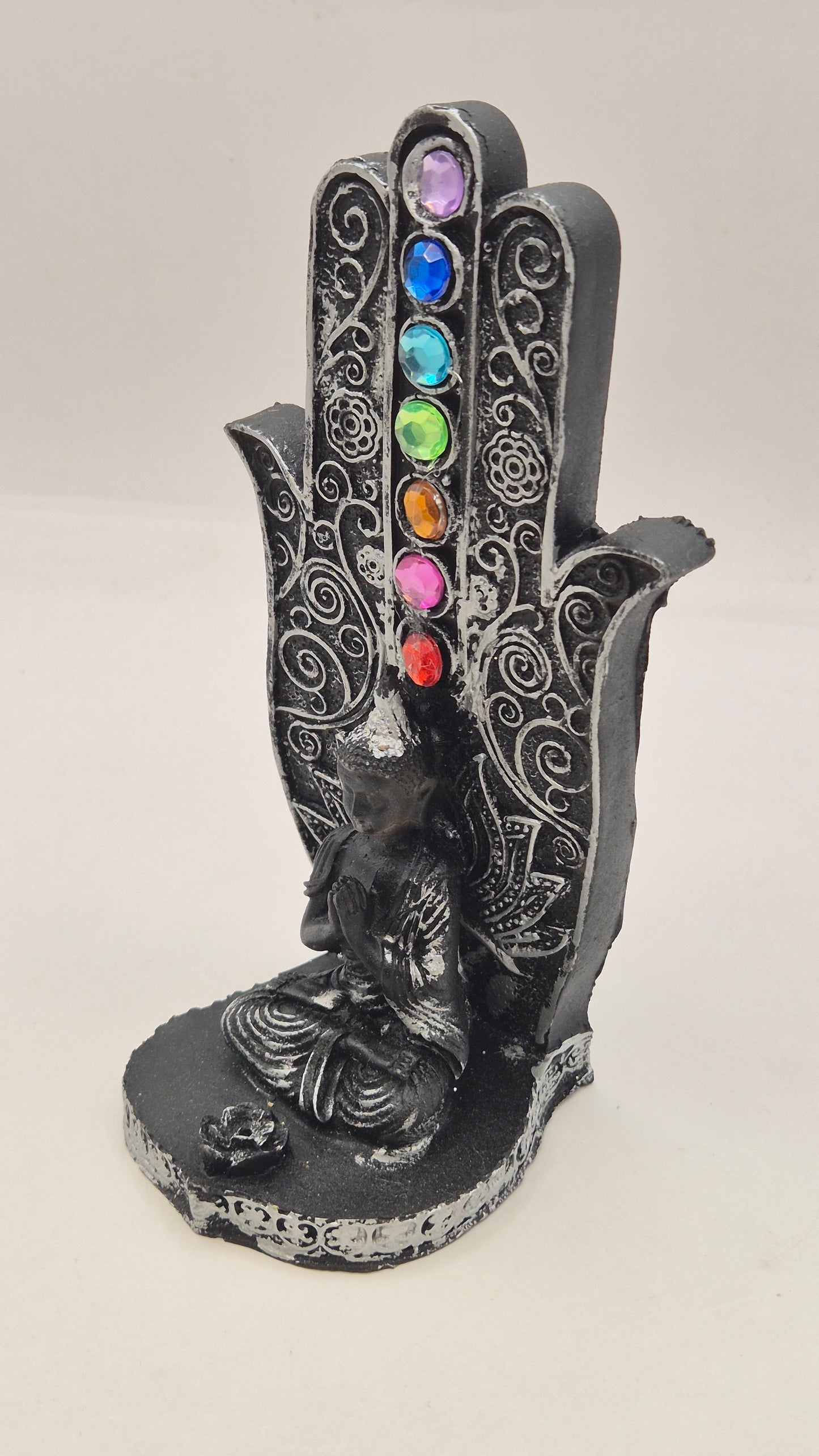 Buda con Manos en Pecho "Mudra Pranan" con Mano de Hamsa (negro)