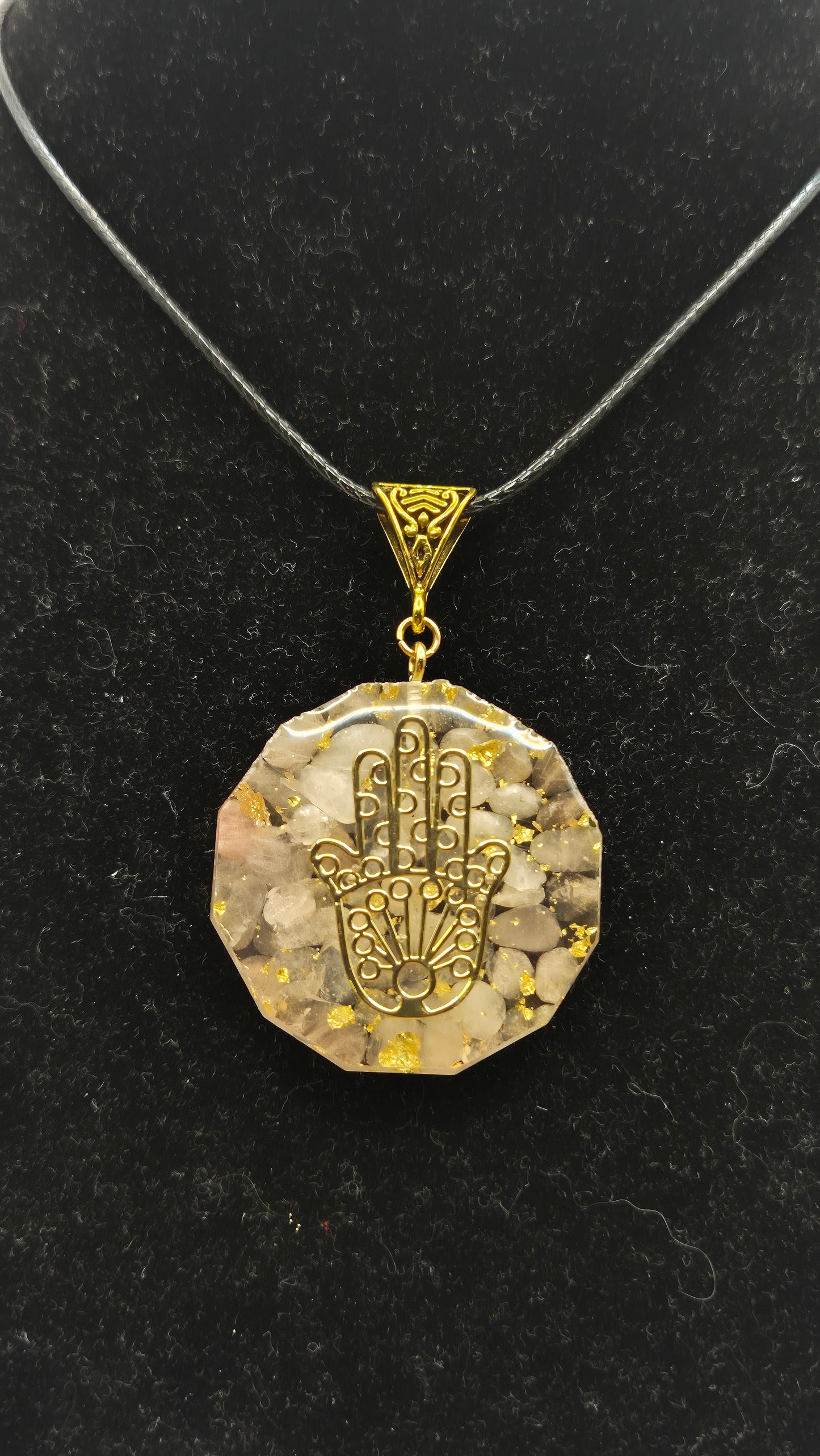 Collar dije Orgonita Mano de Hamsa (color 3)