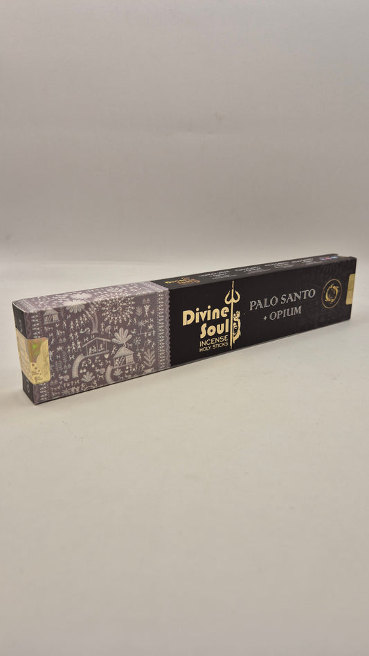 Palo Santo + Opio incienso marca Divine Soul