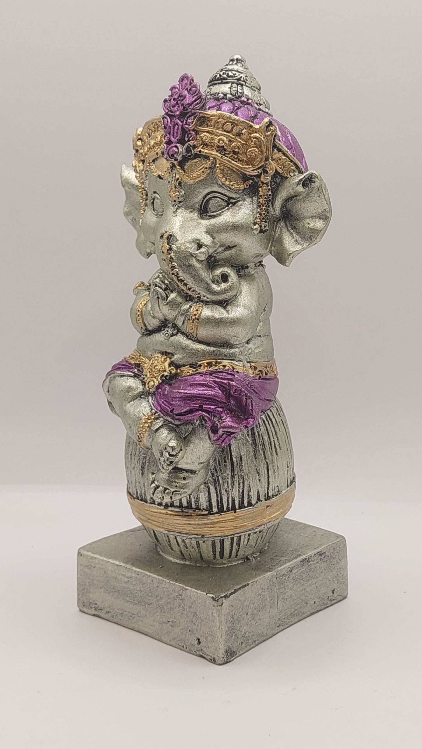 Baby Ganesha (plata y morado) (dios hindú)