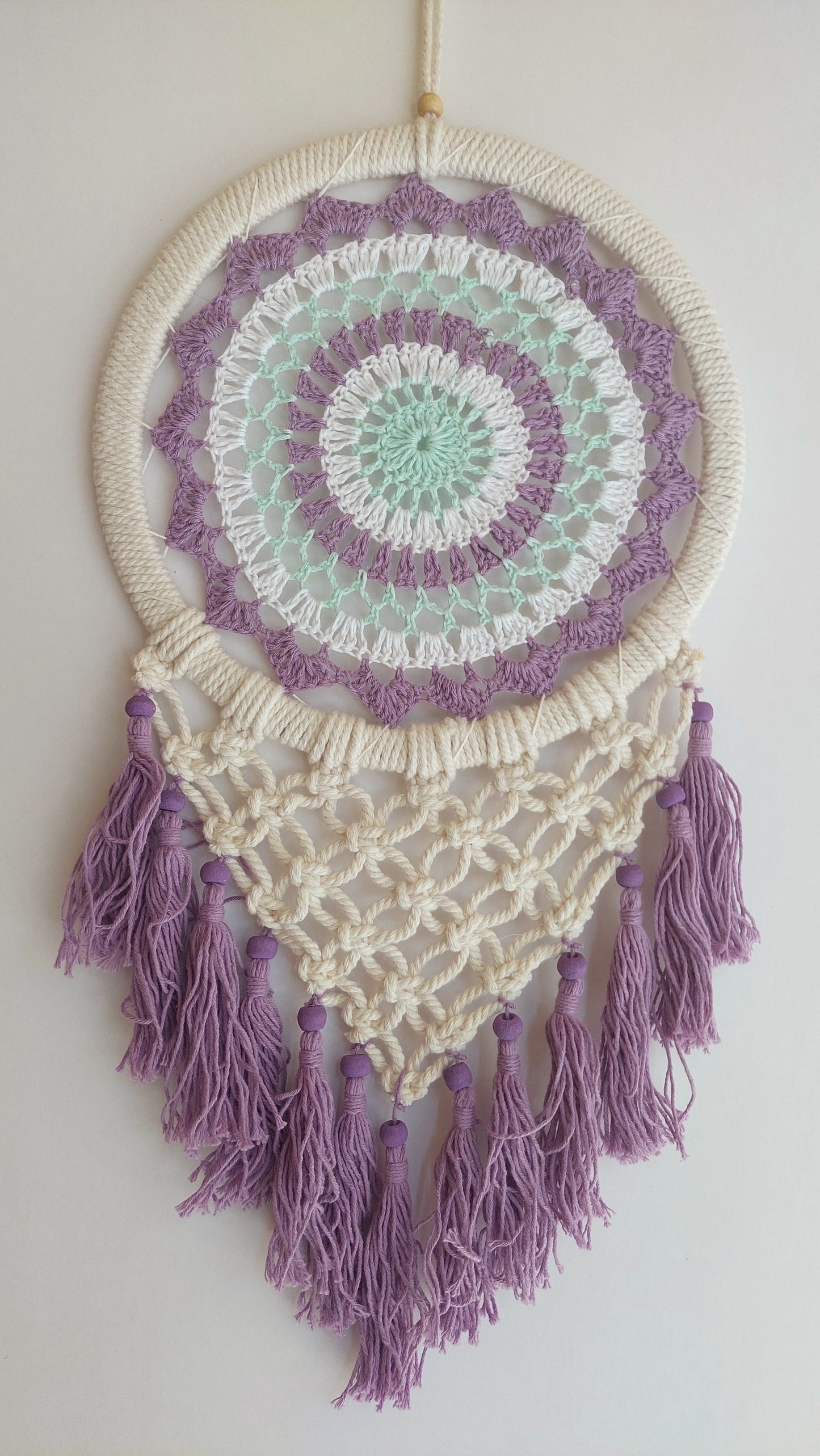 Atrapasueños Tejido y Macrame (blanco y lila)